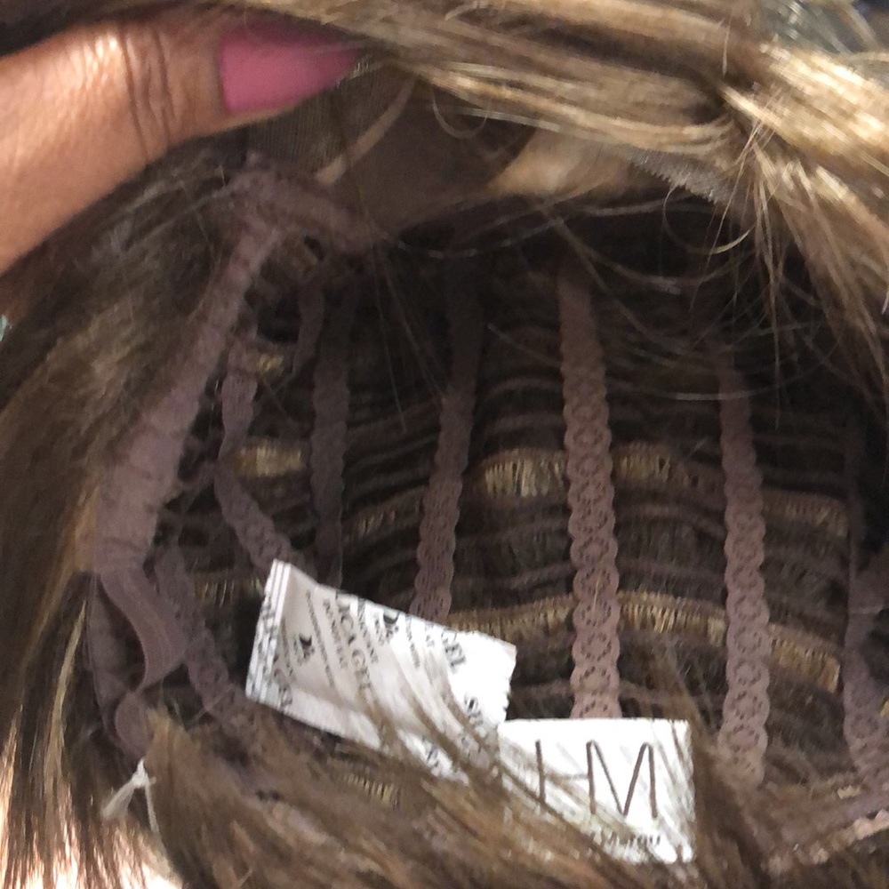 Short wig - Picture 6 of 13